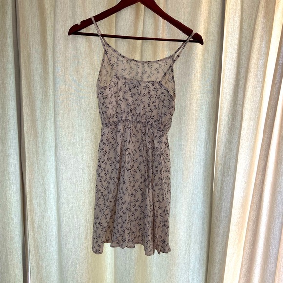 Light summer dress - Picture 3 of 3